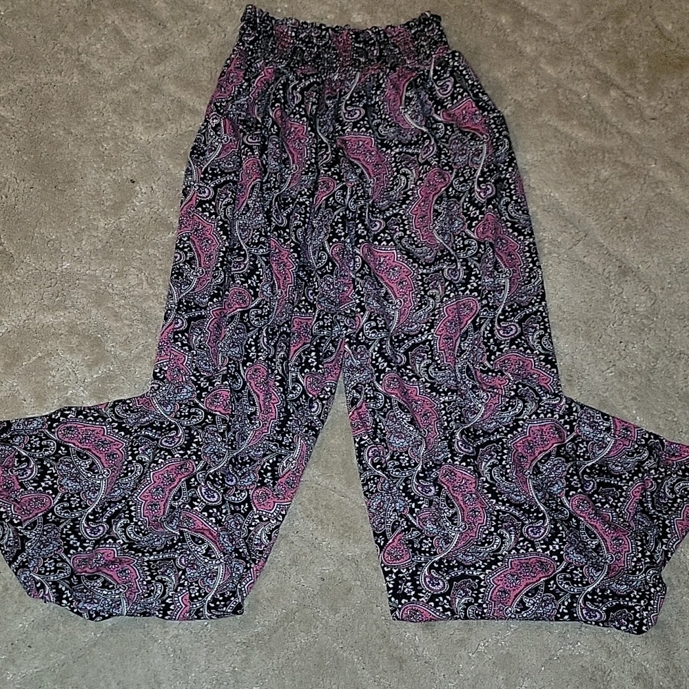 (J12) Urban Coco Paisley Print Wide-Leg Pants size S juniors